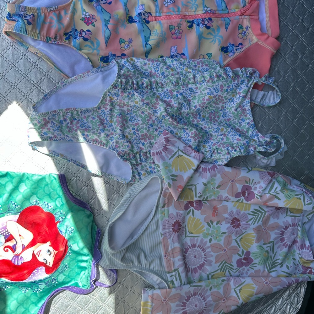Toddler girls Swimwear size 4